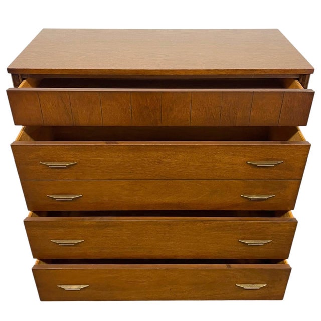 1970s Mid Century Modern Bassett Furniture 4 Drawer Dresser With Dovetail Construction and Brass-Toned Pulls For Sale - Image 9 of 10