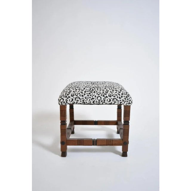 Arts & Crafts wooden stool, 1920s. Arts & Crafts wooden stool. England, 1920s. Length (cm): 34 Width (cm): 34 Height (cm): 35