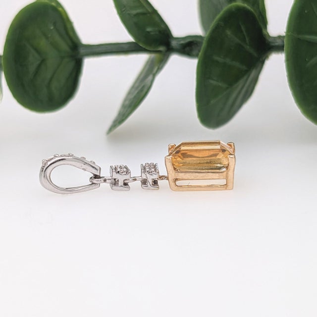 1.2Ct Citrine Pendant With Earth Mined Diamonds in Solid 14k Dual Gold, 8x6mm For Sale In Columbus - Image 6 of 10