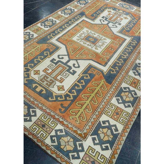 Turkish Turkish Vintage Rug 4'10" x 7'8" #20584 For Sale - Image 3 of 8