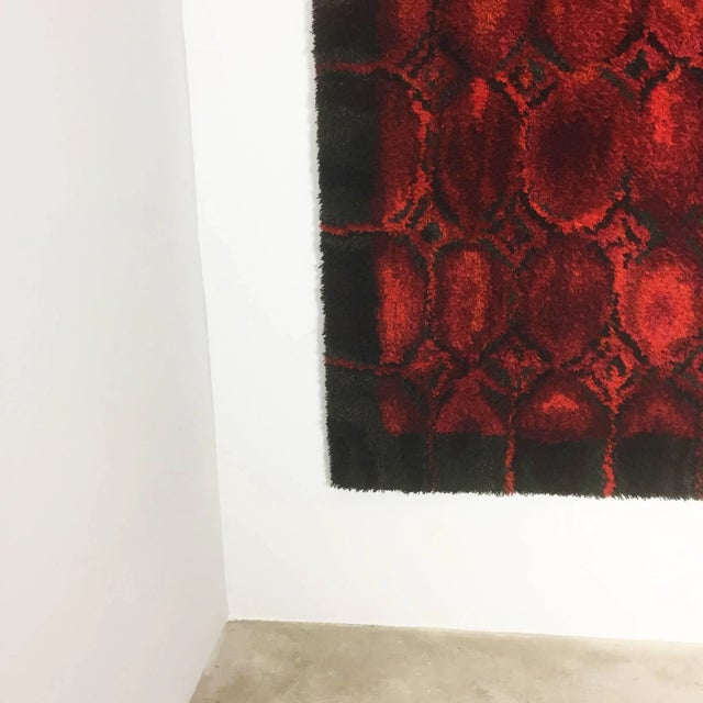 Vintage Modernist Wall Rya Rug by Helena Koskiivaara for Wetterhoff, Finland, 1960s For Sale - Image 4 of 11