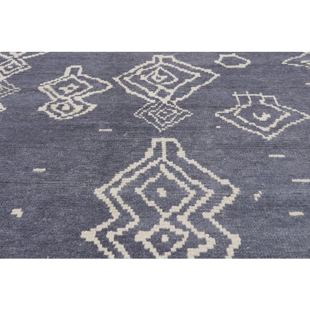 Early 21st Century Contemporary Turkish Moroccan Rug, 08'02 X 10'04 For Sale - Image 5 of 10