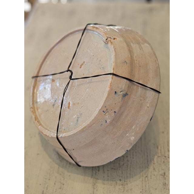 Rustic European Mid 19th Century Spanish Ceramic Fajalauza Bowl From Granada For Sale - Image 3 of 7