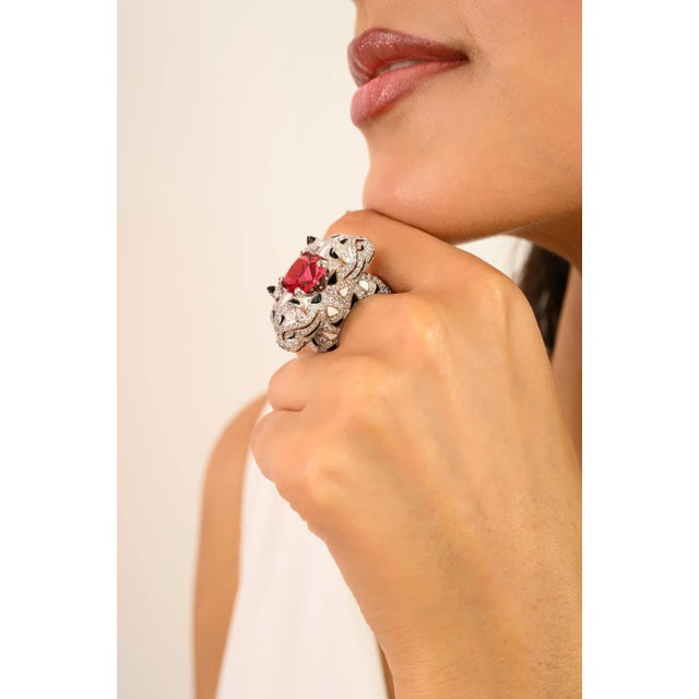 White Panther Animal Statement Unisex Silver Ring With Chunky Zircon- Size 8 For Sale - Image 8 of 11