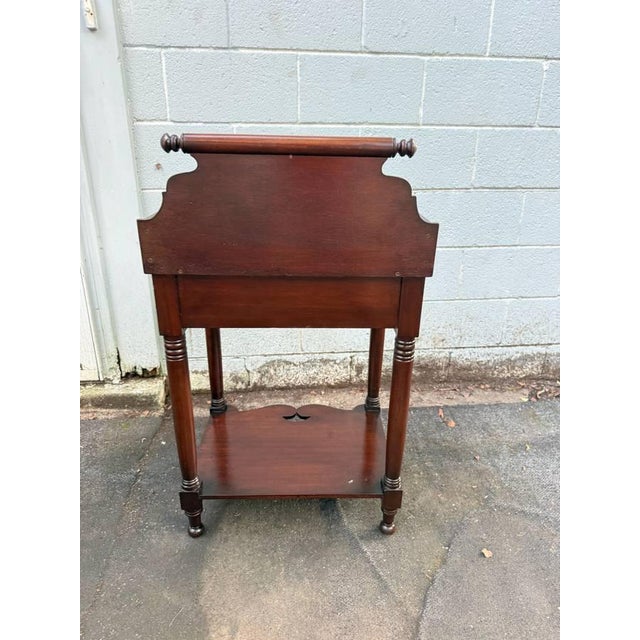 Antique 19th Century Early American Empire Style Mahogany One Drawer Wash Stand Side Table For Sale - Image 14 of 15