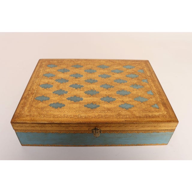 Baroque Large Vintage Italian Florentine Baroque Turquoise and Gilt-Wood Jewelry Box For Sale - Image 3 of 17