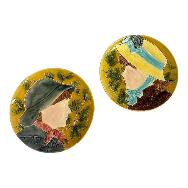 Pair of Early 20th Century Majolica Plates With Girl/Boy Face For Sale