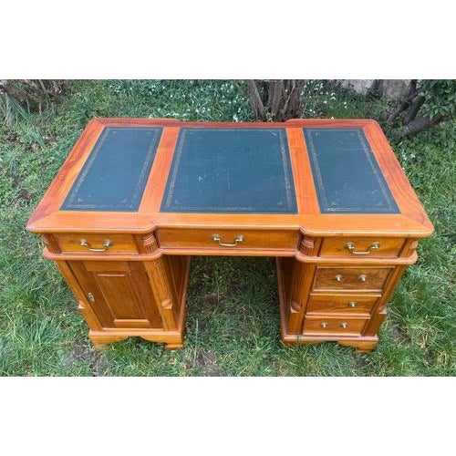 Vintage Desk in Wood, 1950s For Sale - Image 5 of 8