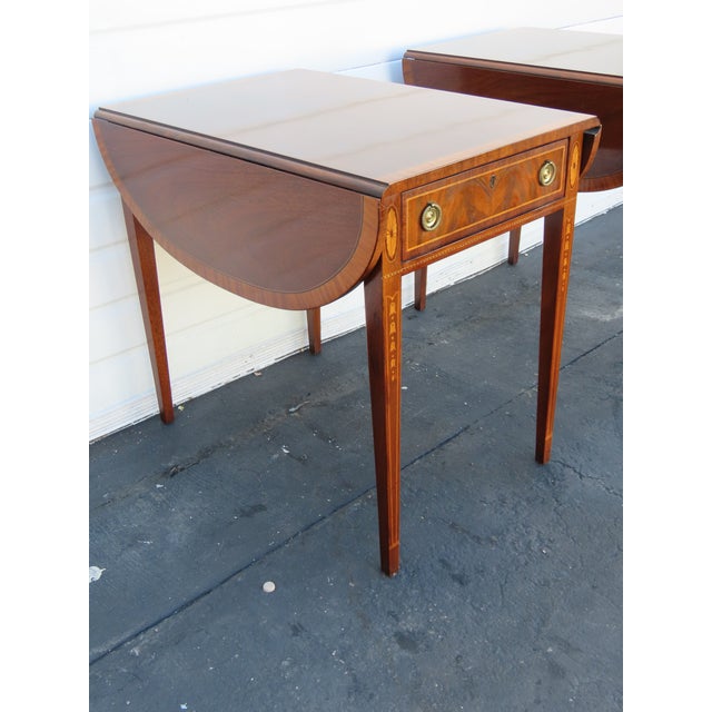 Late 20th Century Wellington Hall Mahogany Inlay Drop Leaf Mahogany Side End Tables a Pair 6567 For Sale - Image 5 of 17