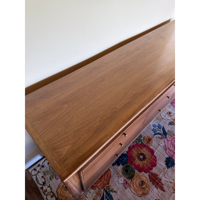 Mid-Century Modern John Stuart Inc. Facade MCM Dresser For Sale - Image 3 of 10