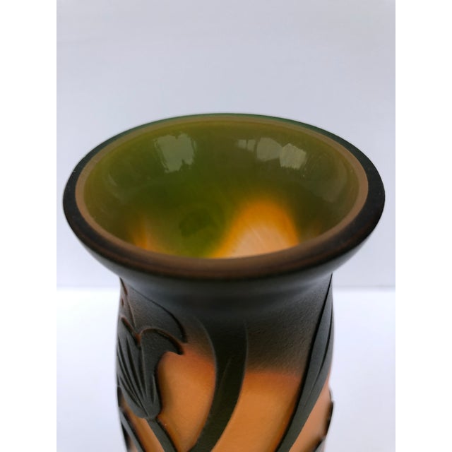 Vianne Glass Co. 1920s Vianne Glass Co. Hand Blown Vase For Sale - Image 4 of 10