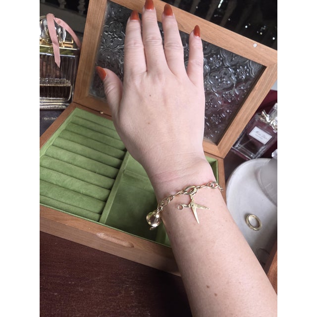 Mid 20th Century Vintage 14k Yellow Gold Multi Objects Charm Bracelet For Sale - Image 5 of 10