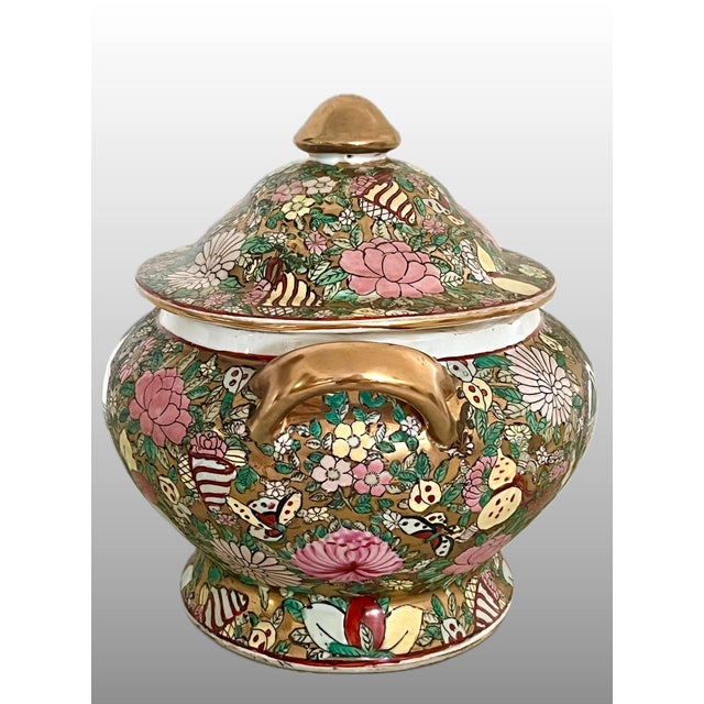 Mid 20th Century Chinese Rose Medallion (Famille Rose) Porcelain Soup Tureen With Gilt Finish For Sale In Tampa - Image 6 of 11