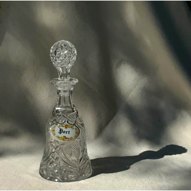 Gilded Age American Cut Glass Port Wine Decanter With Original Stopper, Circa 1900 For Sale - Image 11 of 12