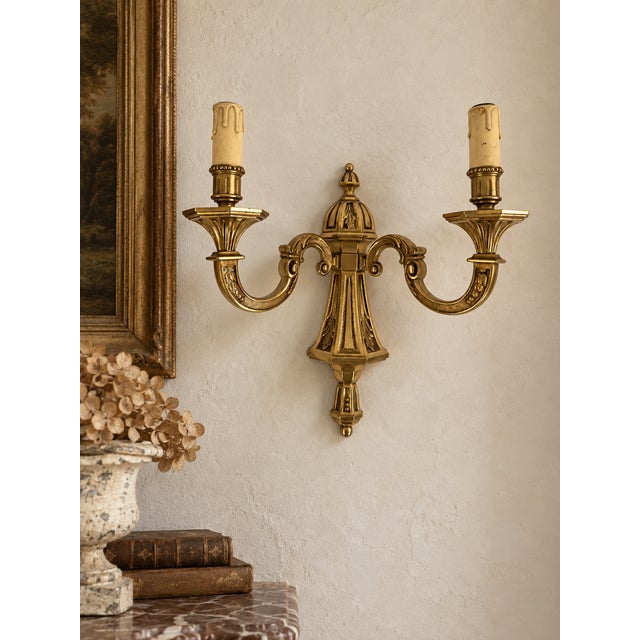 Vintage Louis XVI Brass Wall Sconce For Sale - Image 17 of 18