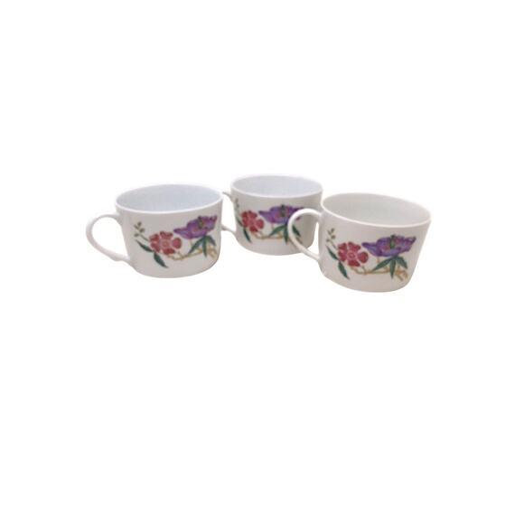 1960s 3 Cups Limoges Raynaud Ceralene Dioraflor Tea Coffee Mioraflor Floral France For Sale - Image 10 of 11