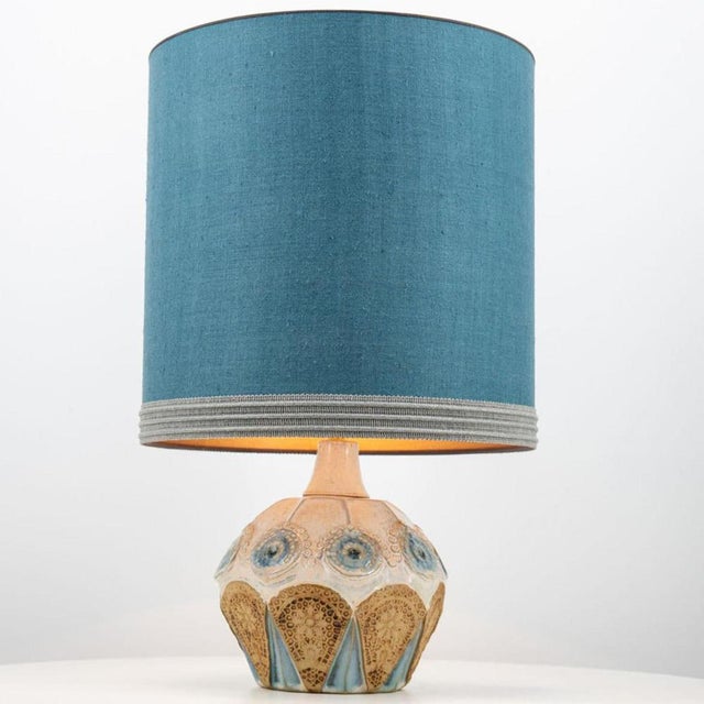 Round Ceramic Table Lamp with Custom Blue Silk Lampshade by René Houben, 1970 For Sale - Image 6 of 12