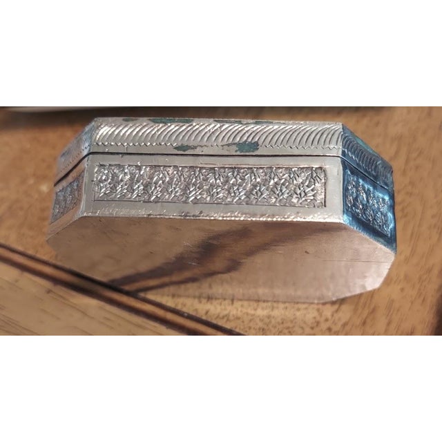 Silver-Tone Hinged Trinket Box With Scroll and Starburst Decoration For Sale In Seattle - Image 6 of 6