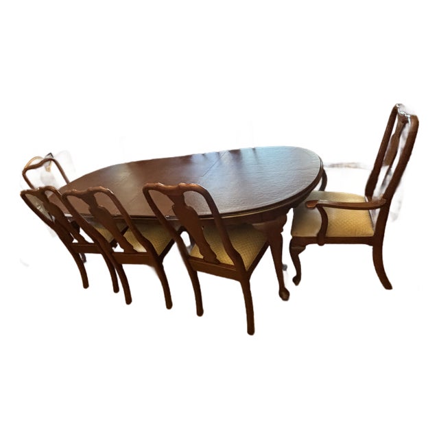 Ethan Allen Solid Wood Dining Set – Oval Extension Table With 8 Chairs & Custom Table Pads For Sale