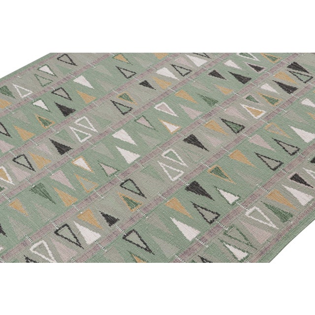 Looking for a custom size? For more information on customization capabilities, please reach out to custom@chairish.com....