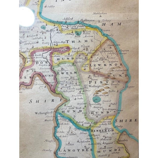 Rustic European Rare Antique 17th Century Hand Colored Oxford Shire Robert Morden Map Engraving For Sale - Image 3 of 13
