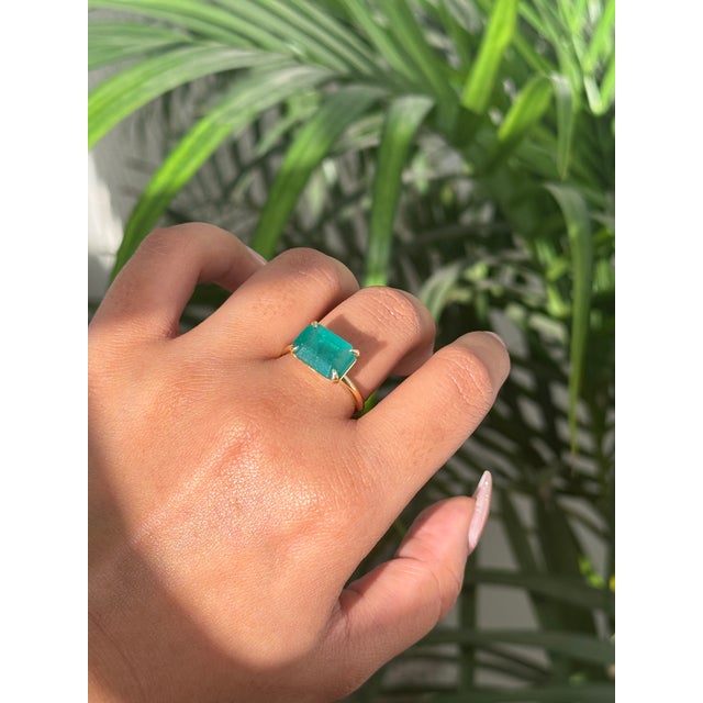 Natural Zambian Emerald 4.42 Ct May Birthstone Cocktail Ring in 18k Yellow Gold Size 7 For Sale In New York - Image 6 of 16