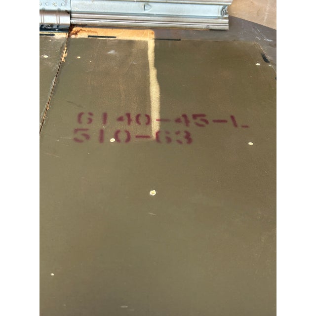 Mid-Century Modern Broyhill Brasilia 6140-45 Round Pedestal Base Walnut Dining Table With 3 Leaves For Sale In New York - Image 6 of 7