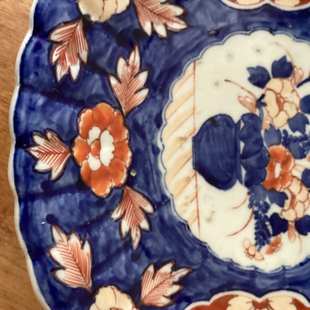 Ceramic Antique Japanese Porcelain Hand Painted Imari Oval Scalloped Platter Circa 1900s For Sale - Image 7 of 12