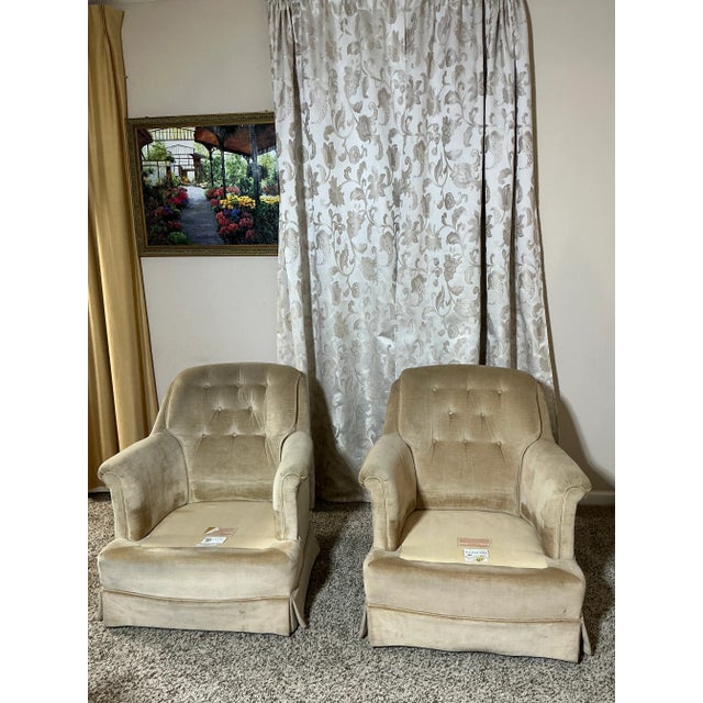 Pair of Vintage Hammary Tufted Velvet Lounge Chairs – Warm Camel Beige (Non-Swivel) For Sale - Image 11 of 12