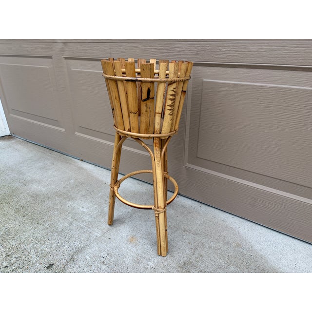 Mid 20th Century Bamboo Planter on Stand in the Palm Beach Chinoiserie Style For Sale - Image 4 of 12