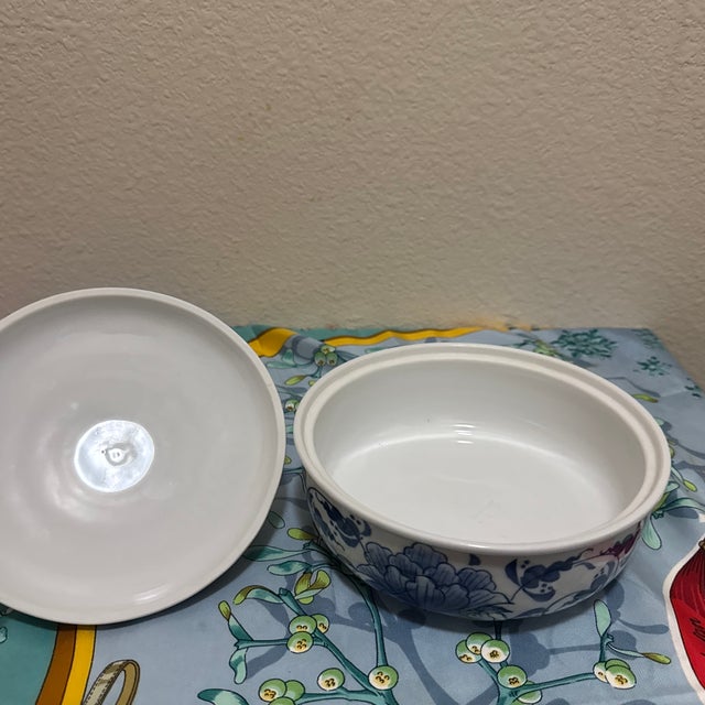 Vintage Chinese Blue and White Porcelain Lidded Small Serving Bowl Chinoiserie Peony For Sale In Minneapolis - Image 6 of 7