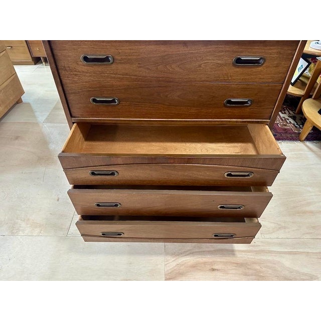 1960s Mid Century 5 Drawer Highboy Dresser by Hooker Mainline For Sale - Image 5 of 11