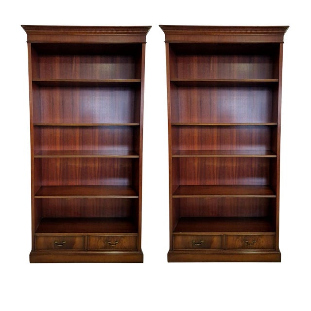 Chesterfield Bookcase in Wood, 2000s For Sale - Image 6 of 6