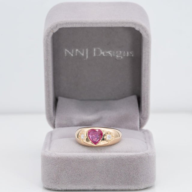 Modern Pink Sapphire Ring With Natural Diamonds: Solid 14k Gold, Heart Shaped 7x6.8mm, Size 6.75 For Sale - Image 3 of 9