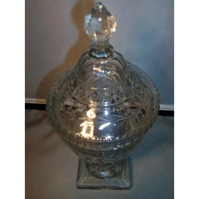 Traditional 18th Century Georgian Anglo Irish Glass Cut Lead Crystal Covered Urn For Sale - Image 3 of 8