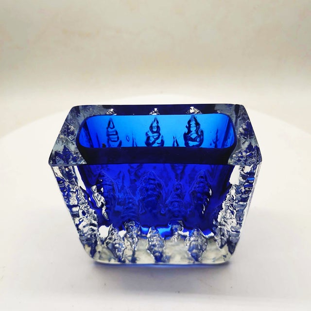 1960s Rectangular Ashtray or Catch-All in Handcrafted Murano Glass attributed to Mandruzzato, Italy, 1960s For Sale - Image 5 of 11