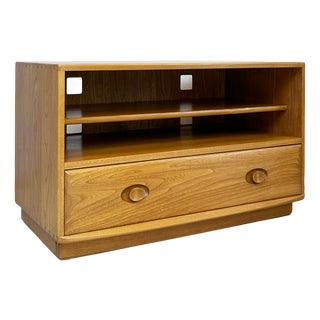 Windsor Elm Media Unit by Lucian Ercolani for Ercol, 1990s For Sale