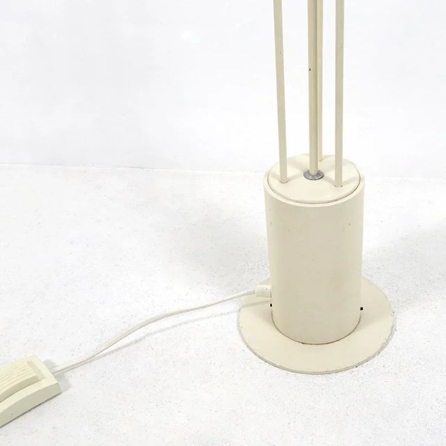 1980s Mid-Century Modern White Steel Floor Lamp from Frandsen For Sale - Image 5 of 10
