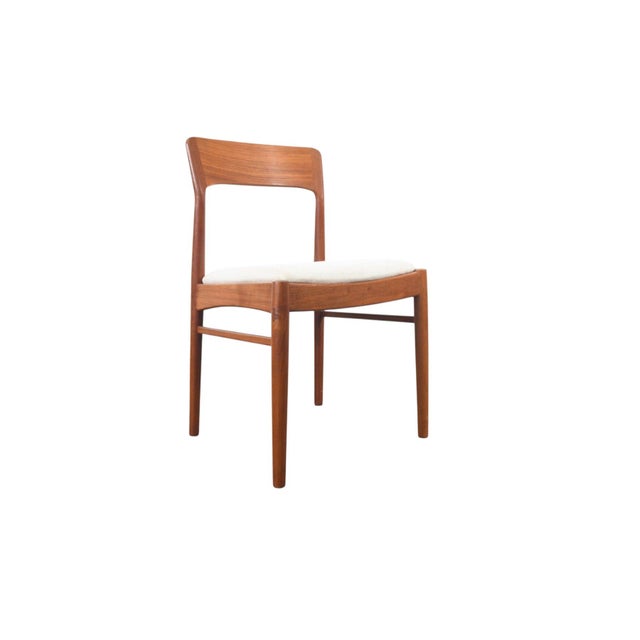 Mid 20th Century Set of Four Teak Dining Chairs Attributed to Henning Kjærnulf | Danish Modern 1960s For Sale - Image 5 of 8