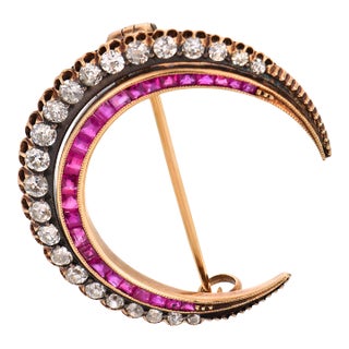 Late 19th Century Victorian Old European Cut Diamond Ruby 18k Rose Gold Crescent Brooch For Sale