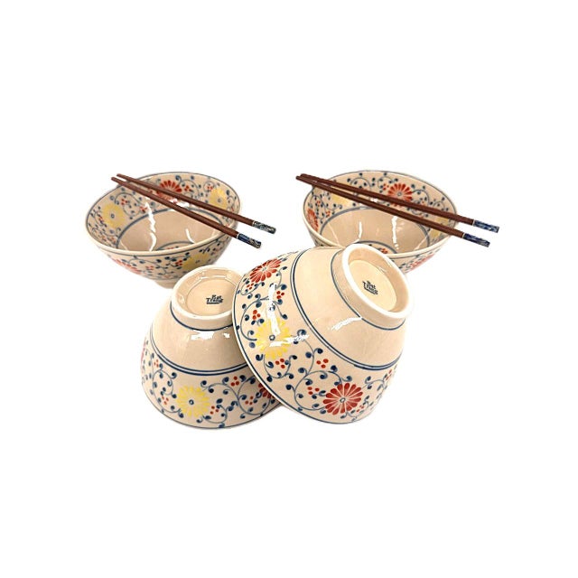 A beautiful set of four Bat Trang Vietnamese ceramic bowls, generously proportioned for pho, ramen and other hearty noodle...