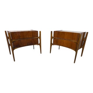 Mid-Century Swedish Modern William Hinn Sculptural Walnut Nightstands - Set of 2 For Sale
