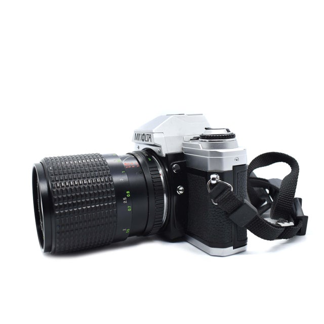 1980's Minolta X-370 35mm SLR Film Camera With Five Star 35-75mm MC Auto Zoom Lens - Japan For Sale - Image 6 of 11