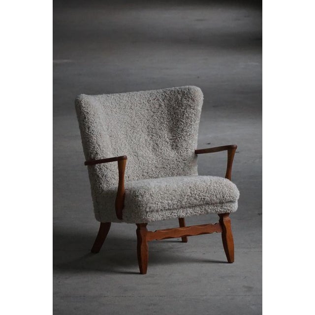 Wood Vintage Lounge Chair in Oak and Shearling Lambswool by Viggo Boesen, 1950s For Sale - Image 7 of 18