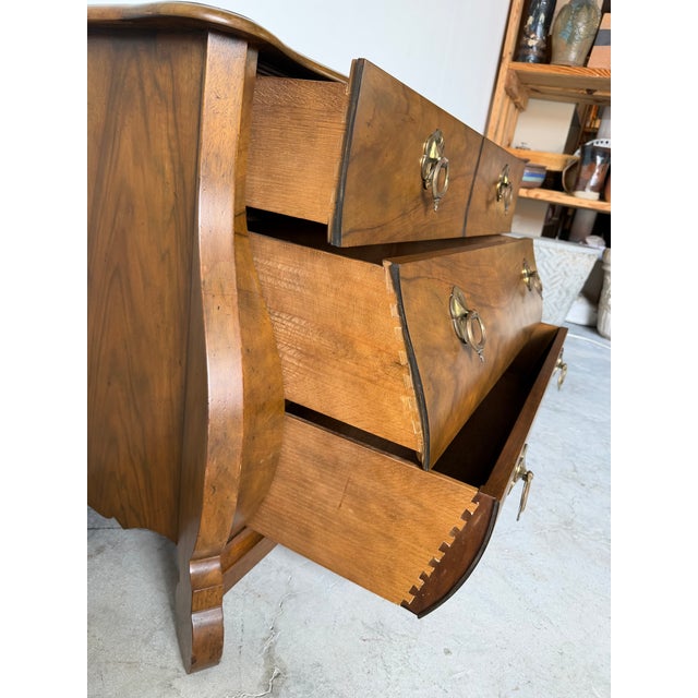 Brown Vintage Baker Louis XV Style Italian Bombay Chest With Brass Handles For Sale - Image 8 of 16