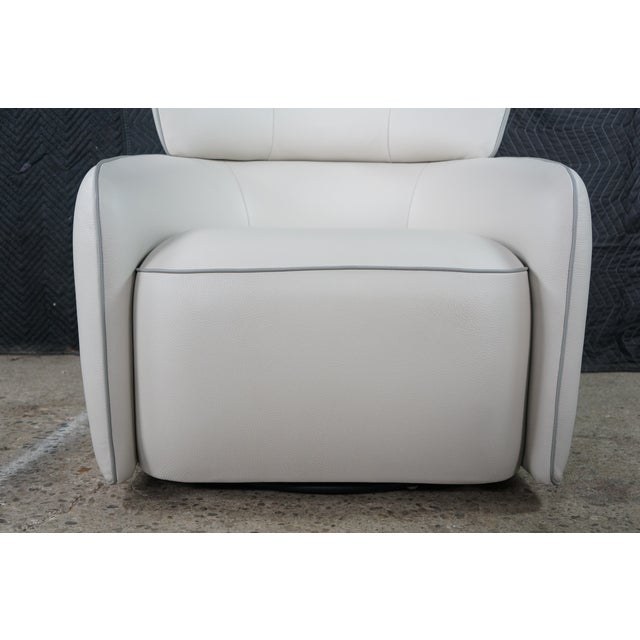 Alberta Italian Modern Leather Mina Swivel Armchair Library Club Reading Chair For Sale - Image 12 of 18