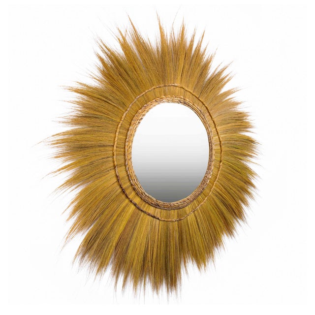 Handcrafted by skilled artisans, the Mettu Mirror is that femme-safari piece you absolutely need. With its palpable-cool...