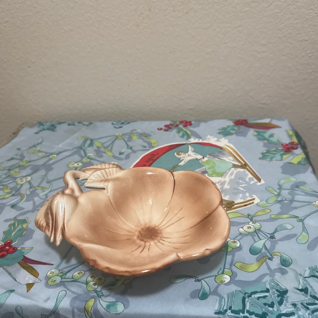 Peach Mid-Century Modern California Style Ceramic Hibiscus Trinket Dish in Soft Peach For Sale - Image 8 of 8