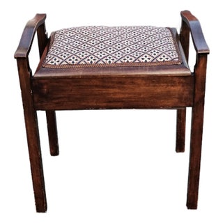 Late 19th Century Victorian Dark Walnut Piano Stool With Sheet Compartment For Sale