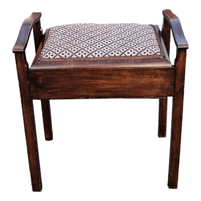 Late 19th Century Victorian Dark Walnut Piano Stool With Sheet Compartment For Sale